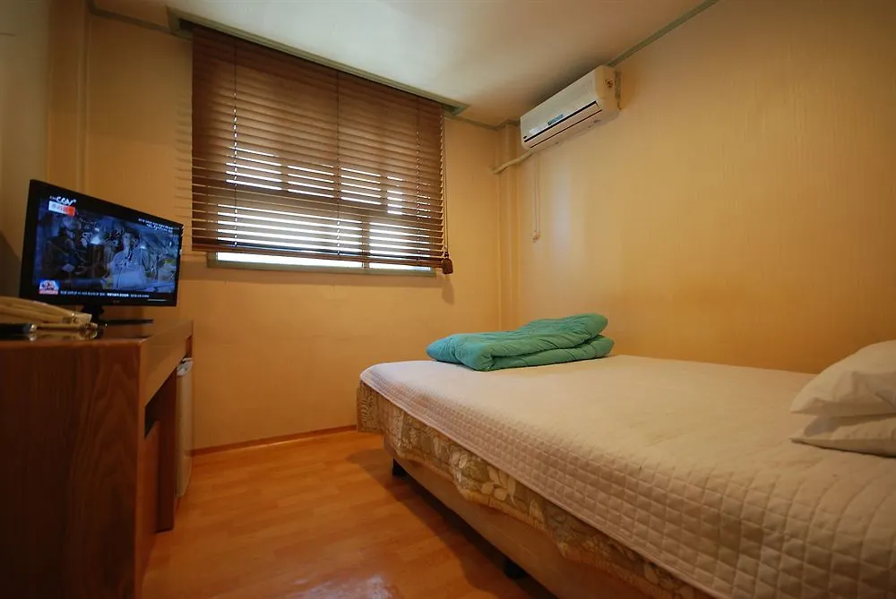 Beewon Guesthouse Seoul 0*,  South Korea