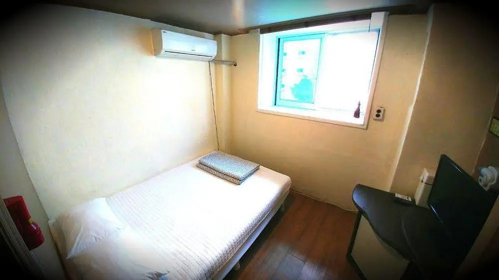 Beewon Guesthouse Seoul Hostel